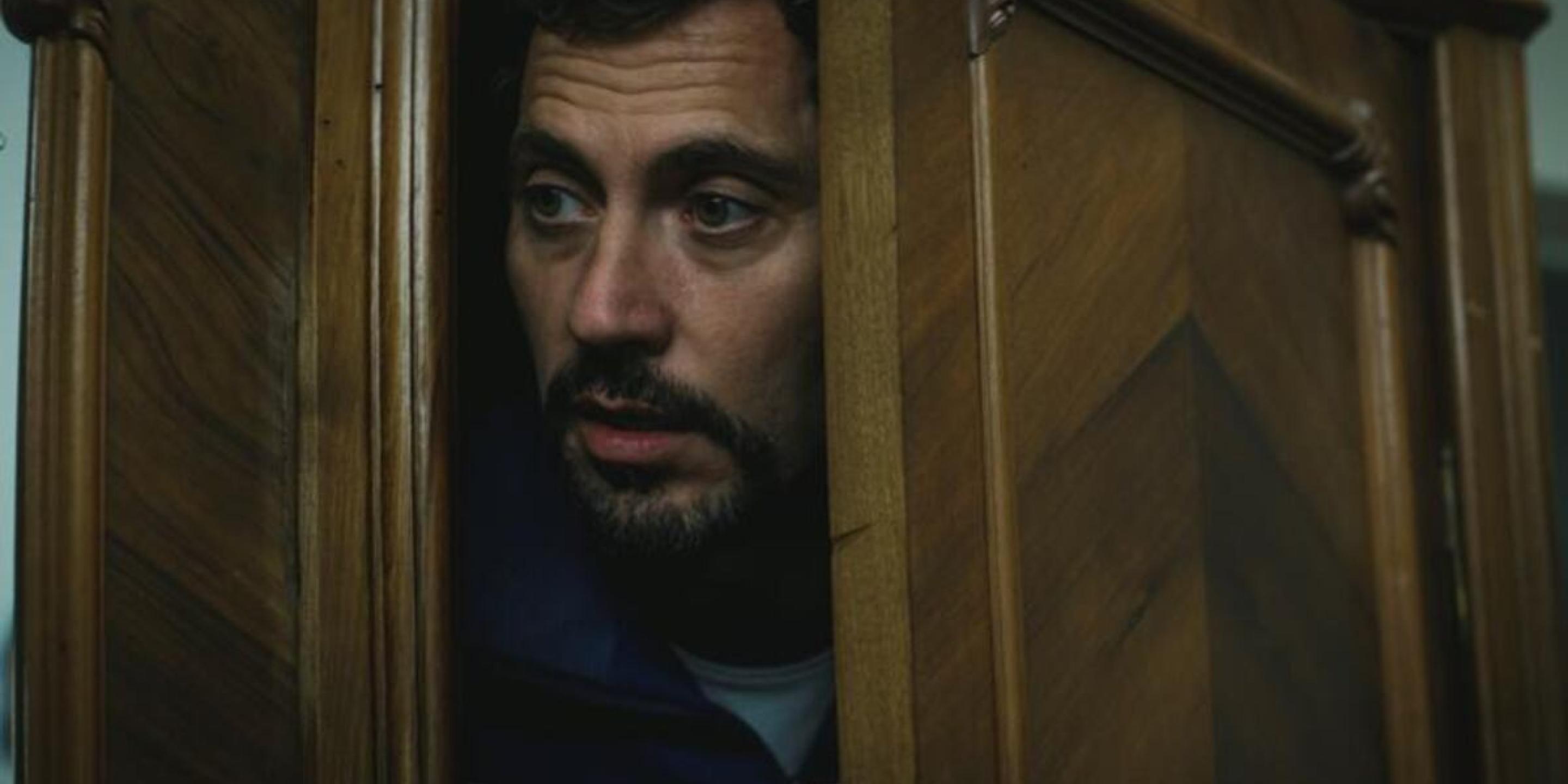 Staring at Strangers